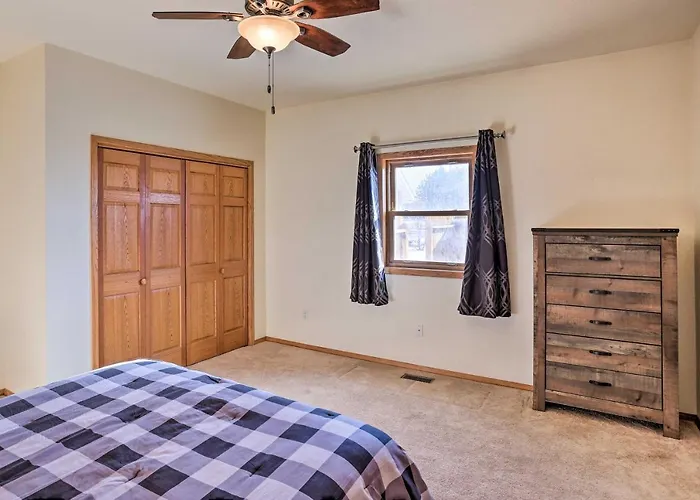Quiet W/ Step-free Access Apartment *